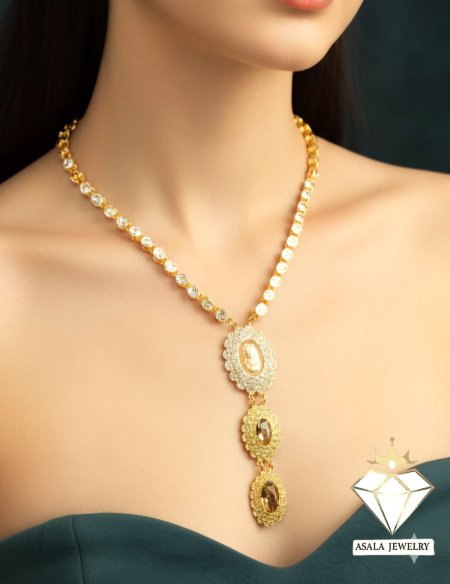 قلادة ذهبية كلاسيك